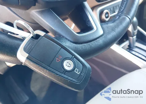 2020 Ford Ecosport Titanium z USA, uszkodzony, nr VIN MAJ3S2KE2LC382942